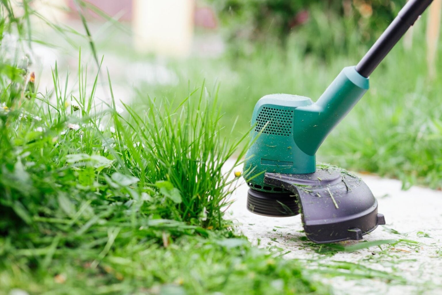 The 5 Best Electric Corded String Trimmers for Your Garden - Bye-Bye ...
