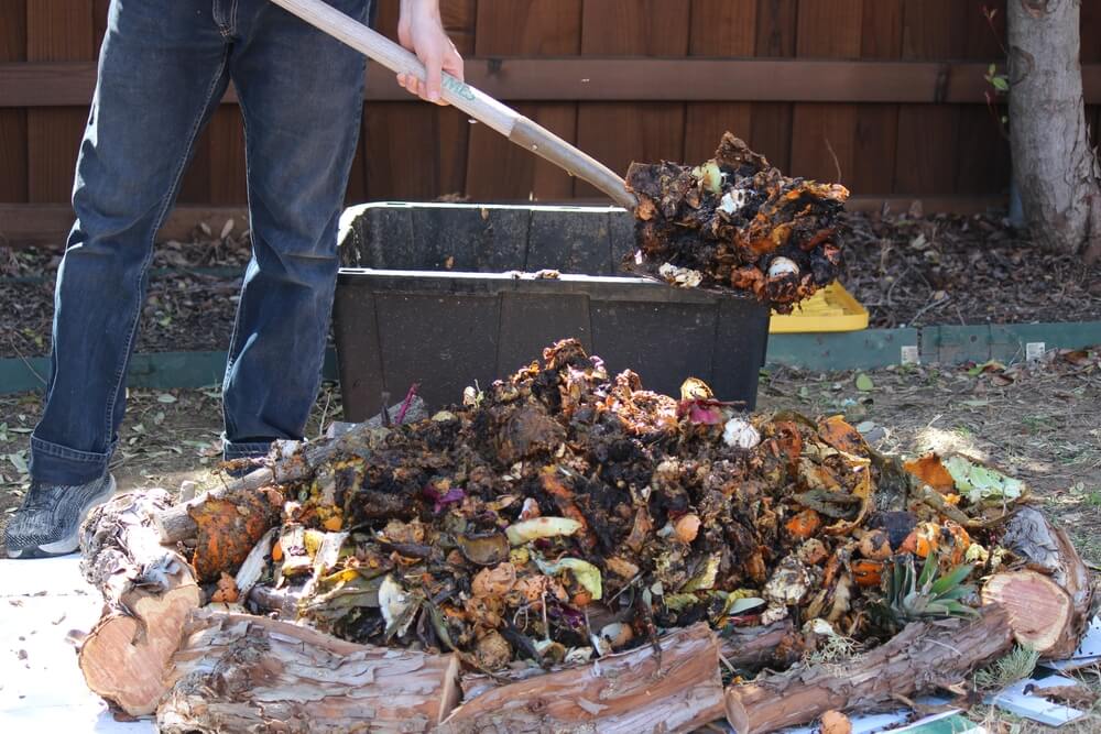 Building an epic core gardening mound for a self sustainable growing zone.